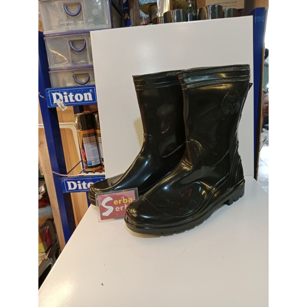 *BOOT  HITAM PENDEK*Sepatu boots pendek hitam