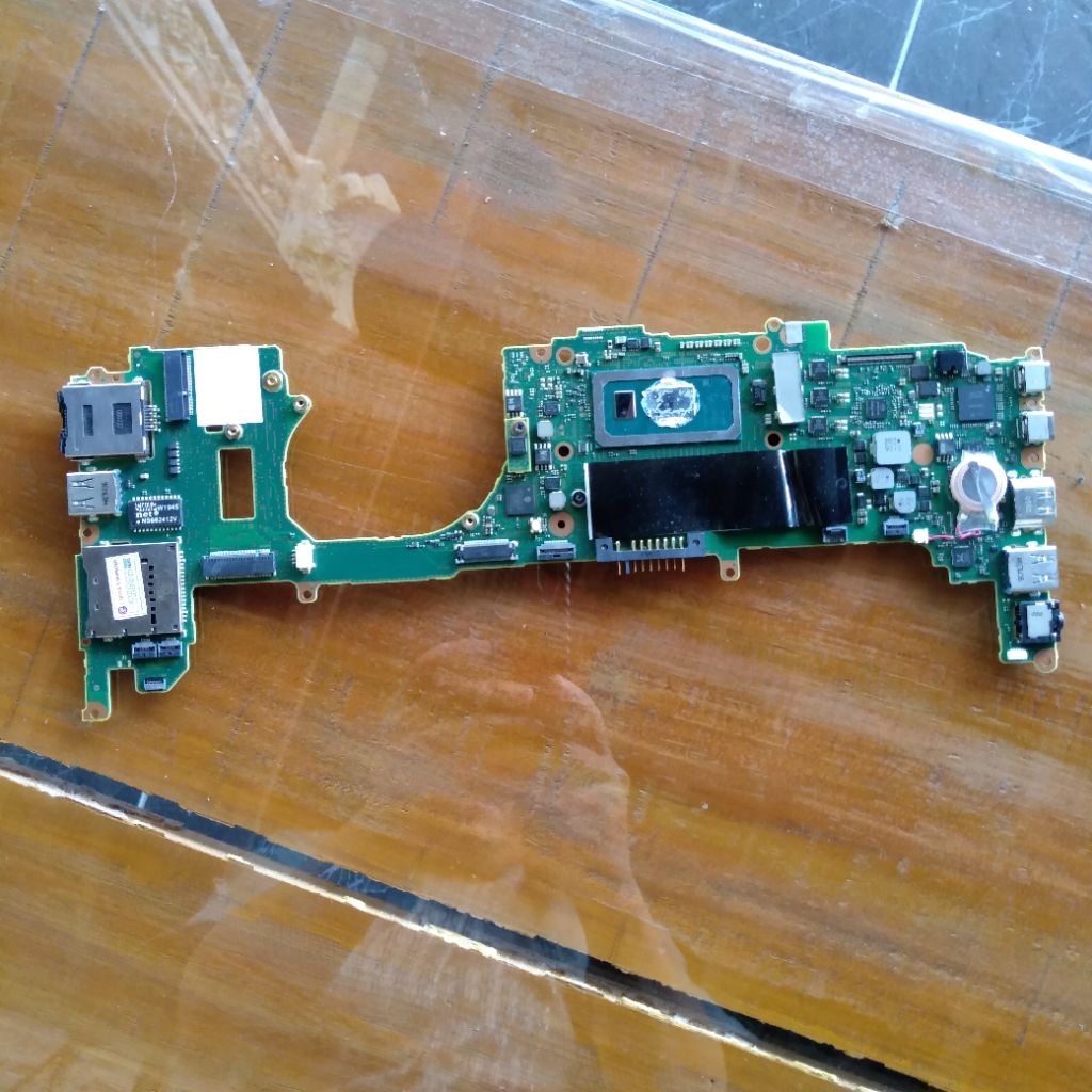 motherboard mati Fujitsu u939 core i7 vpro gen 8 belum servisan