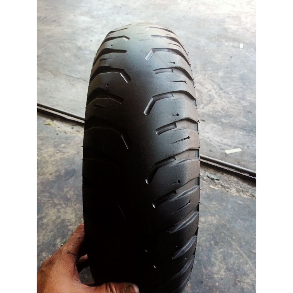 Ban suntik Nmax/PCX  Belakang merk MICHELIN  ukuran 130/70-13