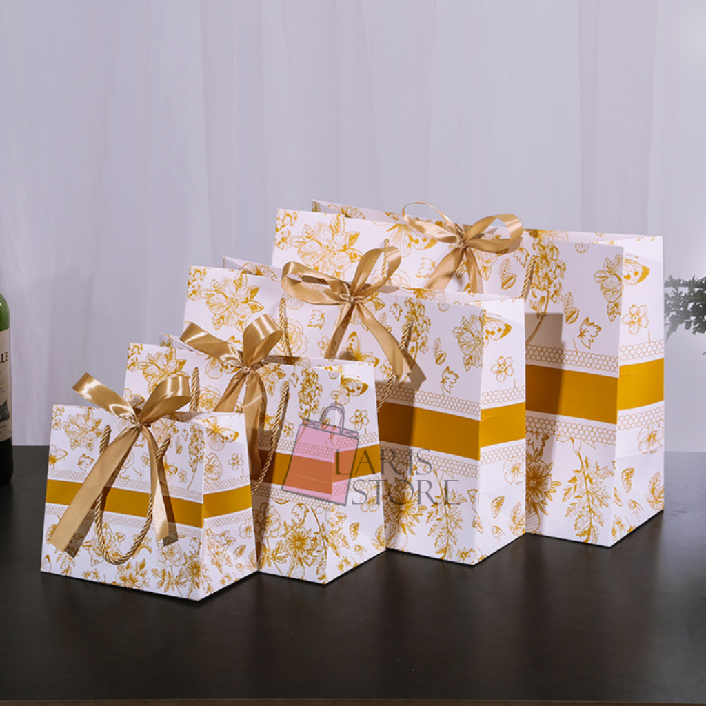 

Paperbag happy times garis bunga kuning pita gold/ Tas Kantong kado murah/paperbag murah/Paper Bag Wedding / Bridesmaid Premium / paperbag tebal ivory