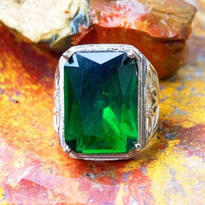 Batu cincin permata hijau Jamrud rusia Cuting jamrut topaz 100% kristal top