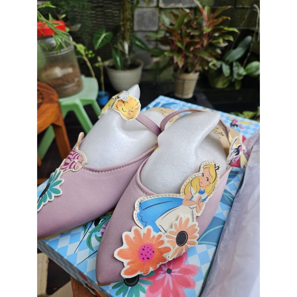 Ittaherl x Alice in Wonderland