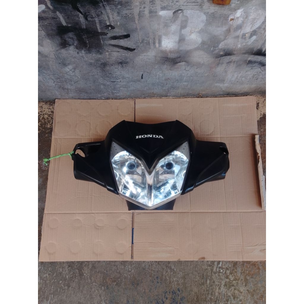 batok depan belakang set speedometer dan reflektor Honda Supra x 125 badman original bekas copotan s