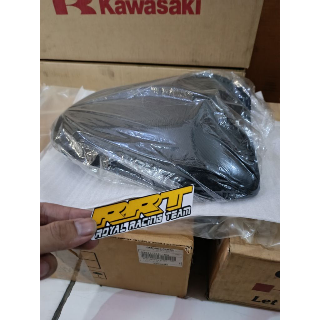 jok seat sadel belakang kawasaki ER6N er6 original