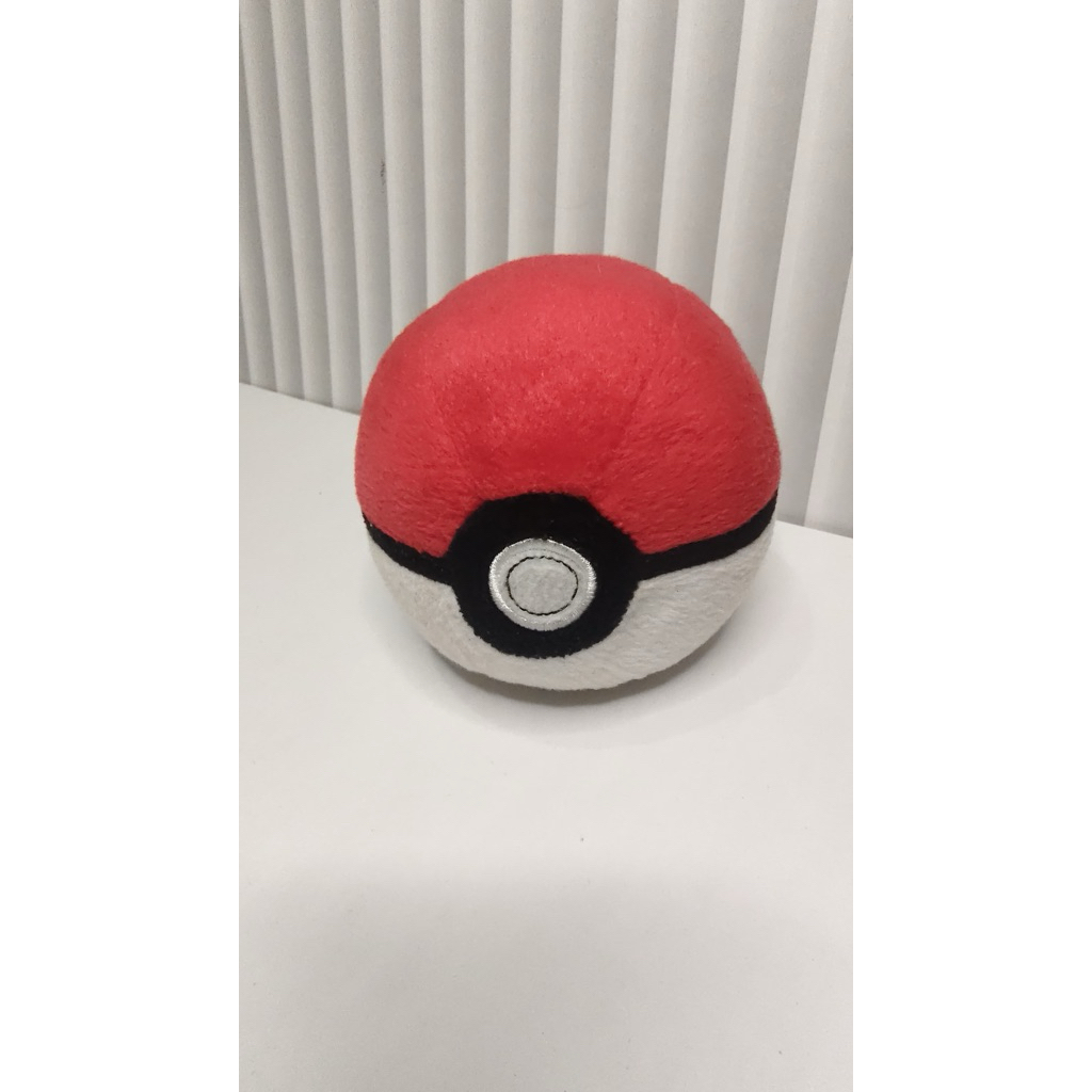 Boneka Pokemon Pokeball