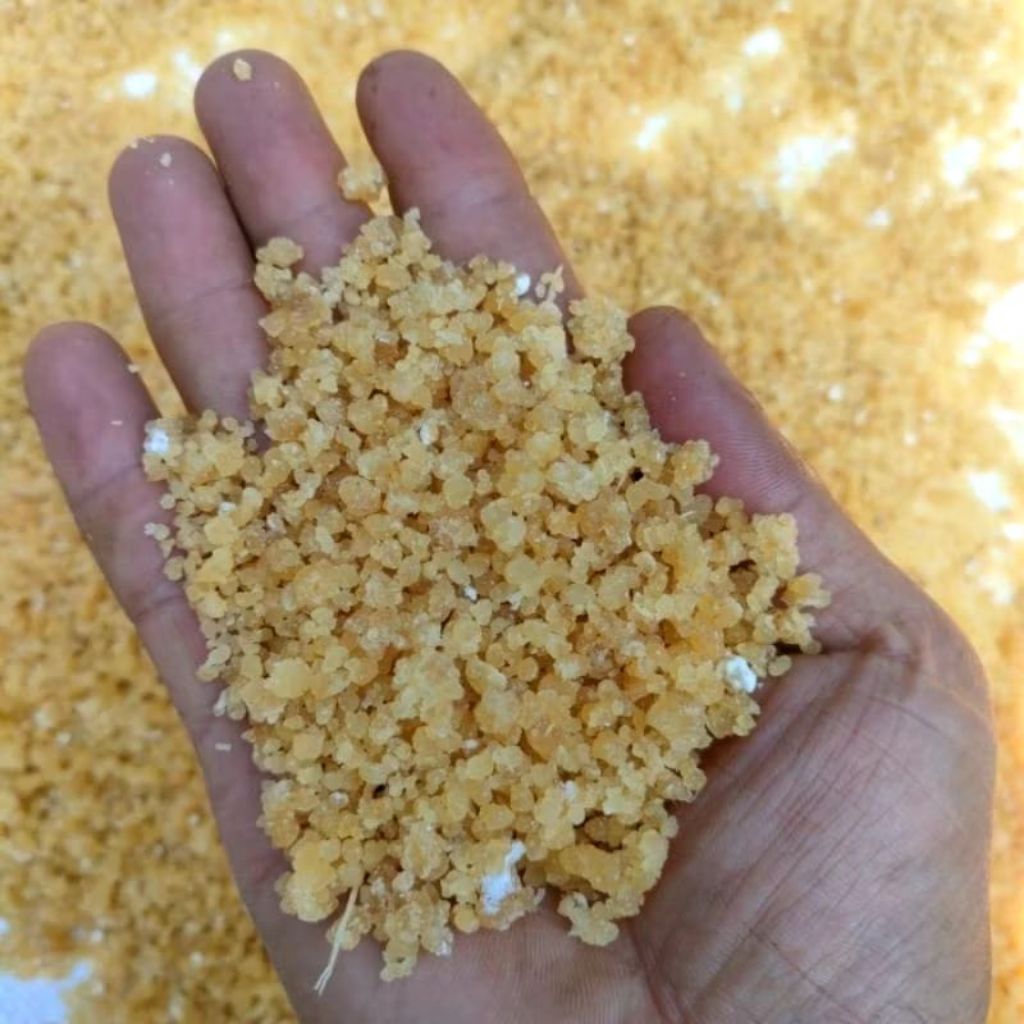 

Tiwul kuning instan khas Trenggalek