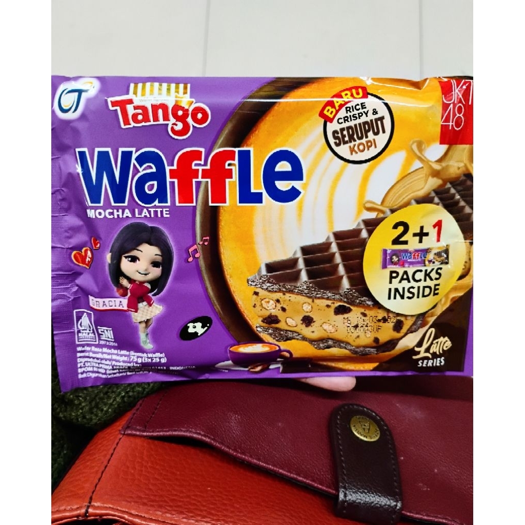 

Tango Waffle Edisi JKT48 Mocha Latte/Choco Hazelnut/Cookiez&Cream 75Gr