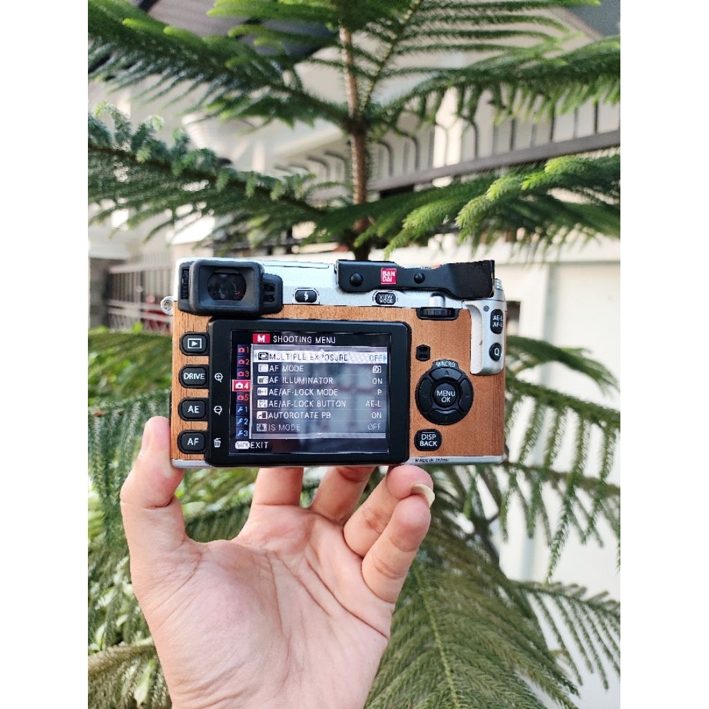 FUJIFILM XE-1 BODY ONLY WOOD EDITION- FUJI XE-1 BUKAN XE2 XE3 XA2 XA3 XA5 XA7
