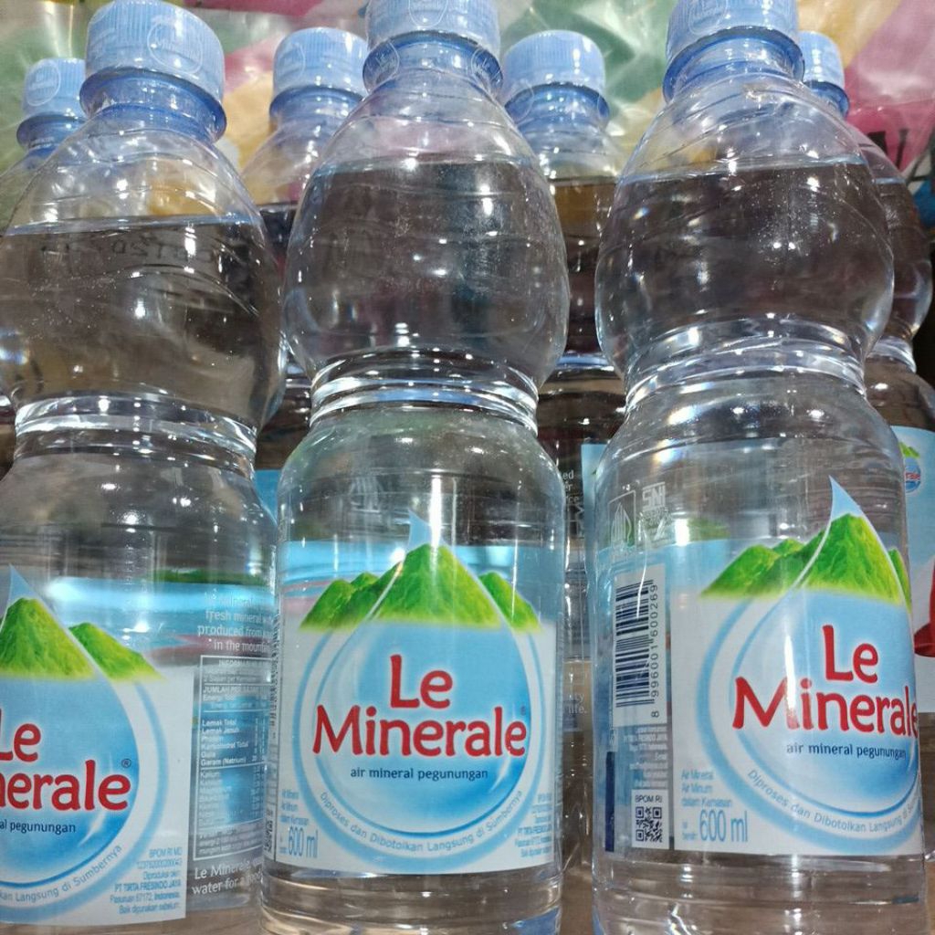 

Le Minerale botol 600ml / pcs(Air Minum)