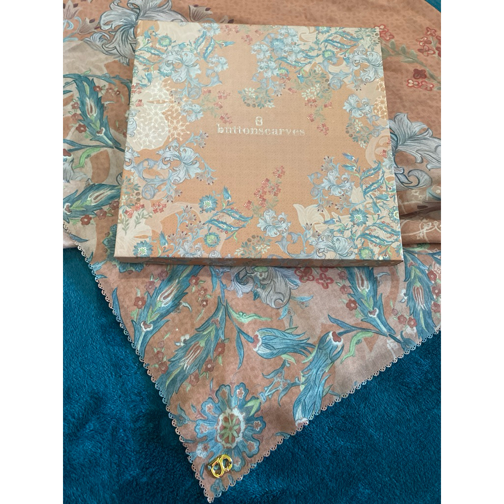 Preloved hijab voal Buttonscarves