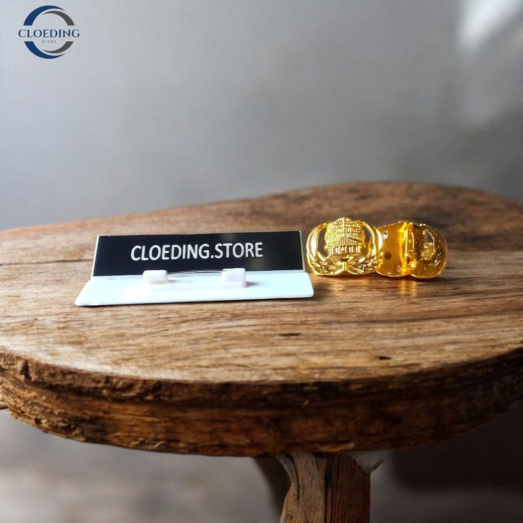 

Papan Nama Dada PDH Hitam List Putih Custom/Papan Nama Ukir Laser 8×2 cm