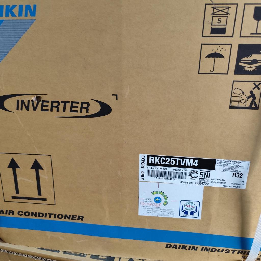 AC DAIKIN INVERTER FTKC25TVM4