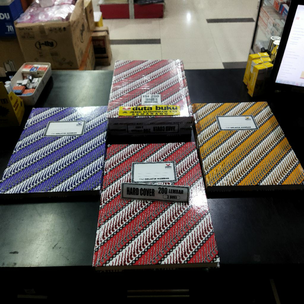 

Gelatik - Buku Batik FOLIO- F4 200 Lembar