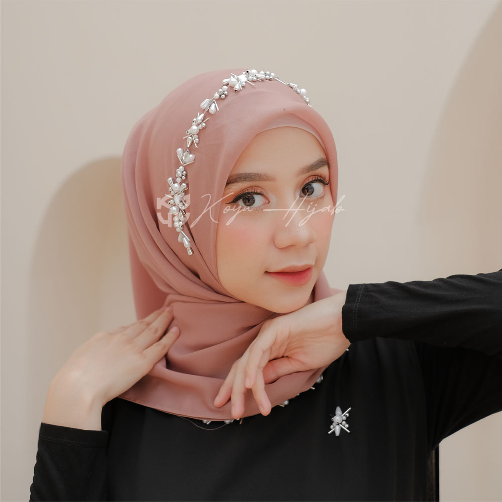 Koyu Hijab Segiempat Viney Jepang Luxury Payet