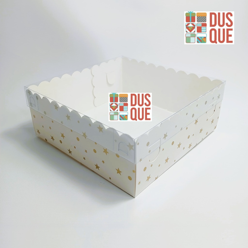 

Dus Kotak Kue Ivory Laminasi Motif Polkadot Emas 20x20x8cm Laminasi Ivory Premium 20 x 20 x 8 Tutup Mika Full (10 Pcs)