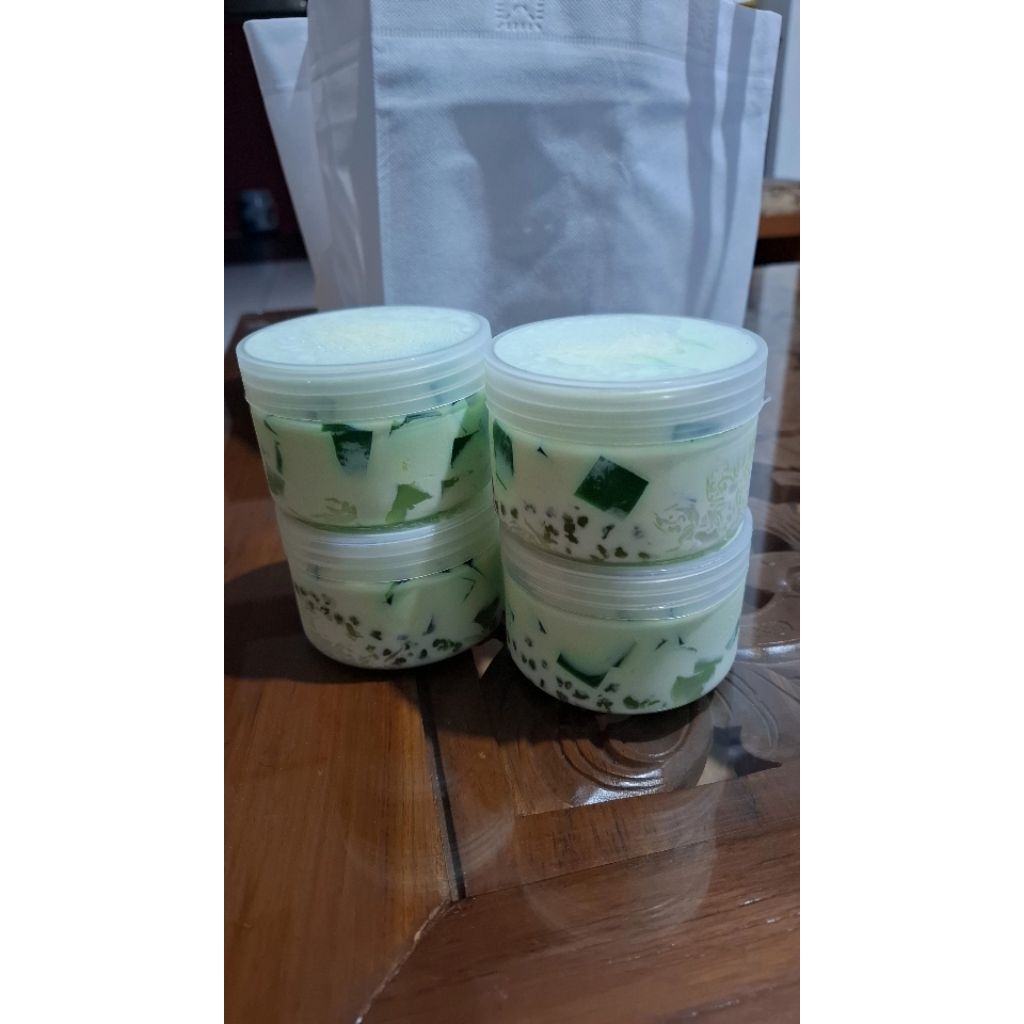 

Buko Pandan creamy jar 300ml