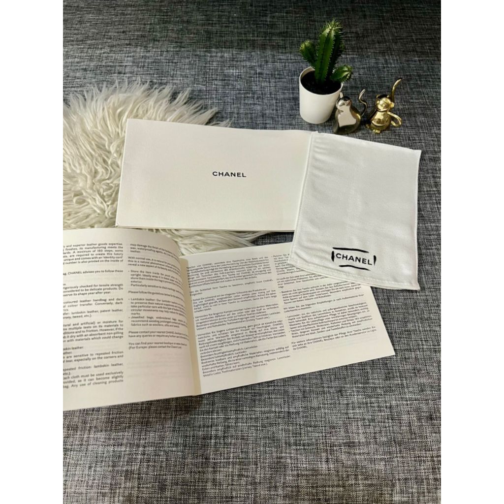 

care card envelope n dustbag CHANEL ORI