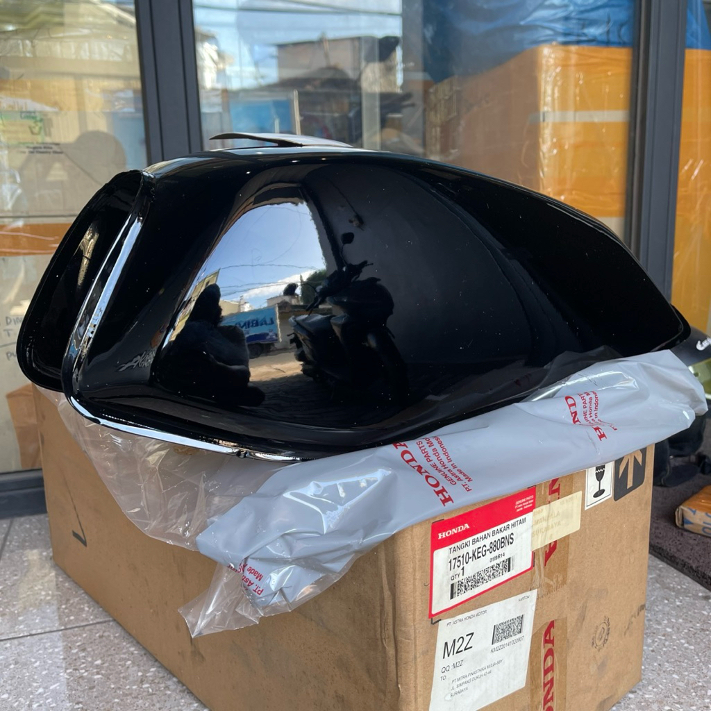 TANGKI BENSIN GL MAX NEO TECH HITAM ORIGINAL AHM 17510 KEG 880BNS
