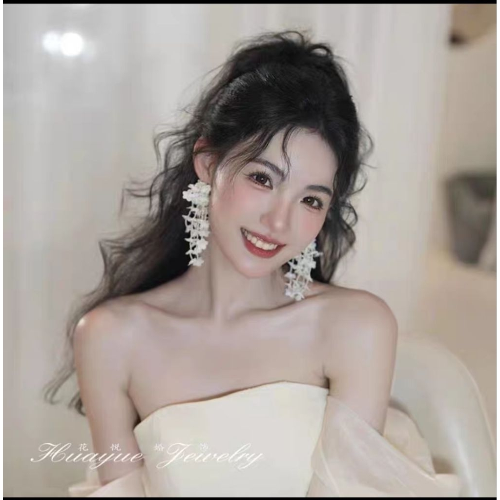 Anting bunga putih rumbai anting bunga juntai