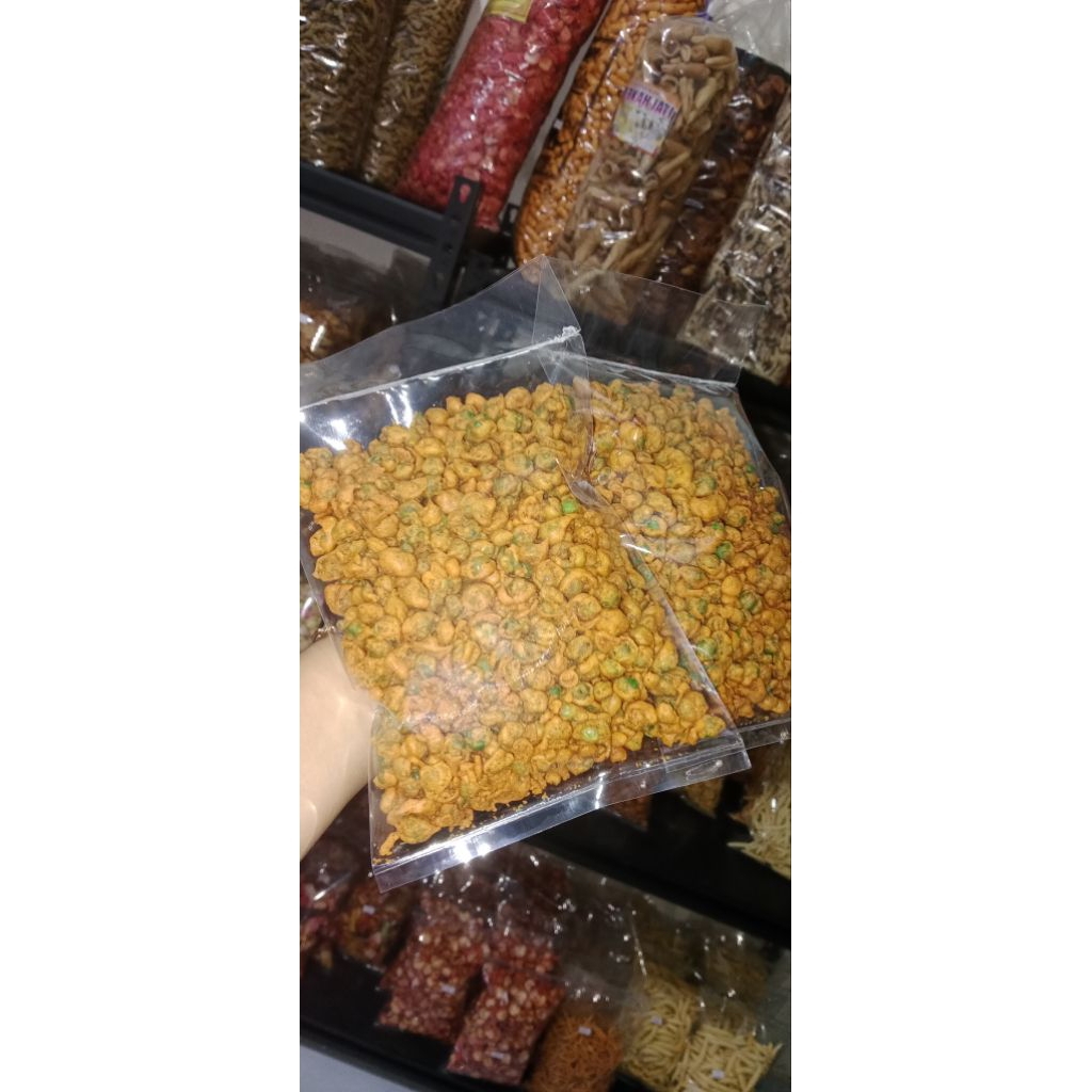 

kacang polong tepung pedas / kapri tepung pedas 250gr