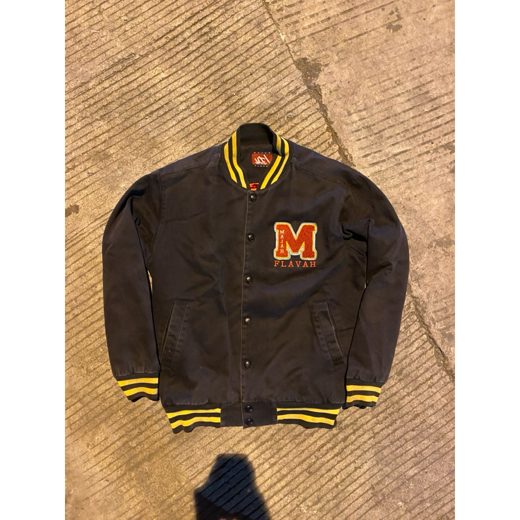 varsity senin majah flavah