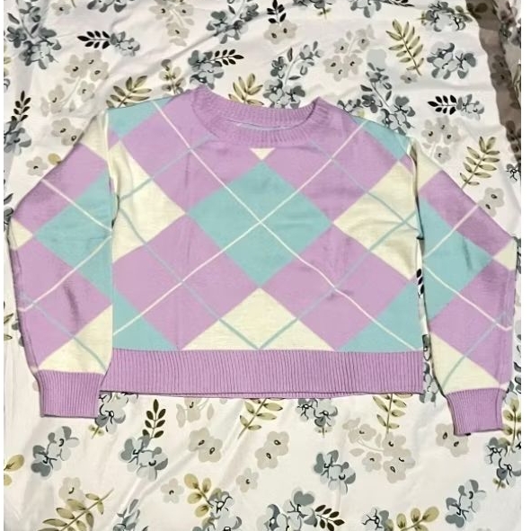 SWEATER RAJUT WANITA PRELOVED