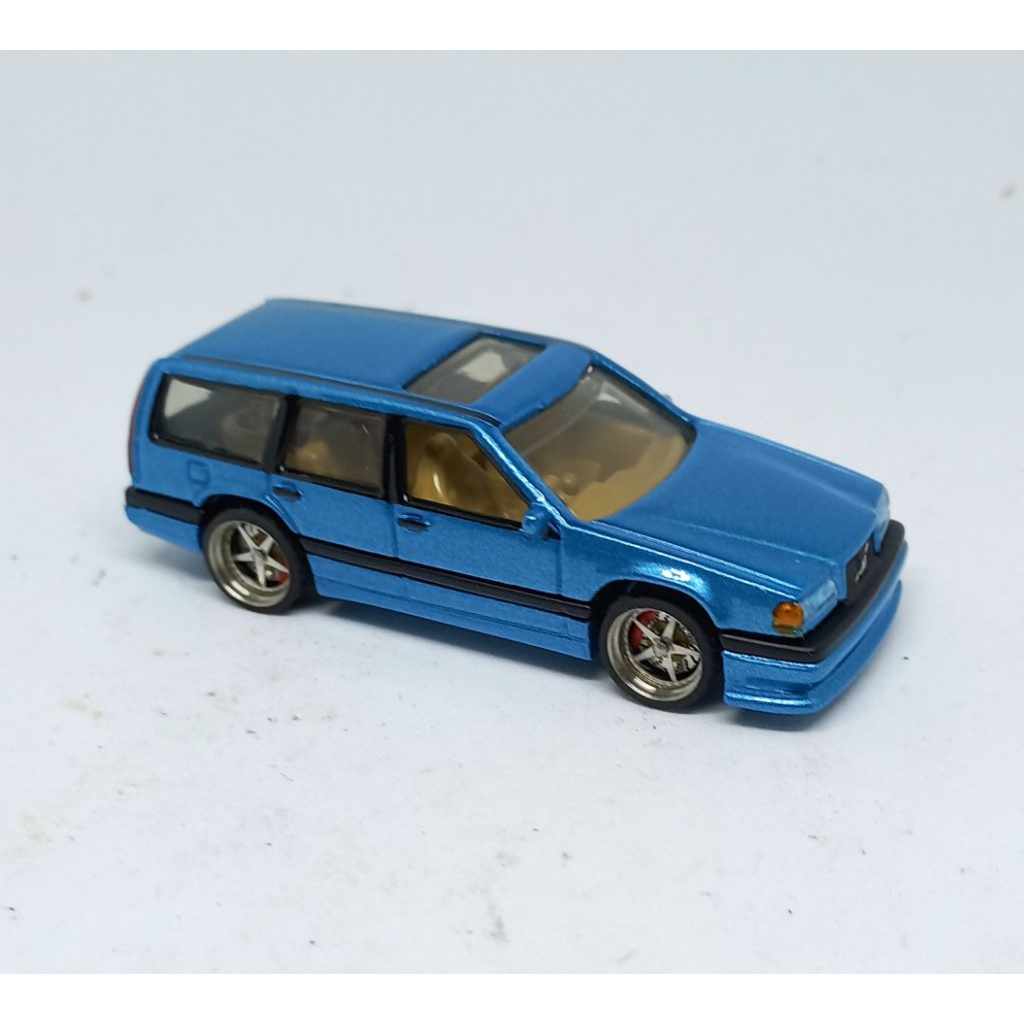 hot wheels volvo 850 estate loose diecast custom ban karet premium (t)