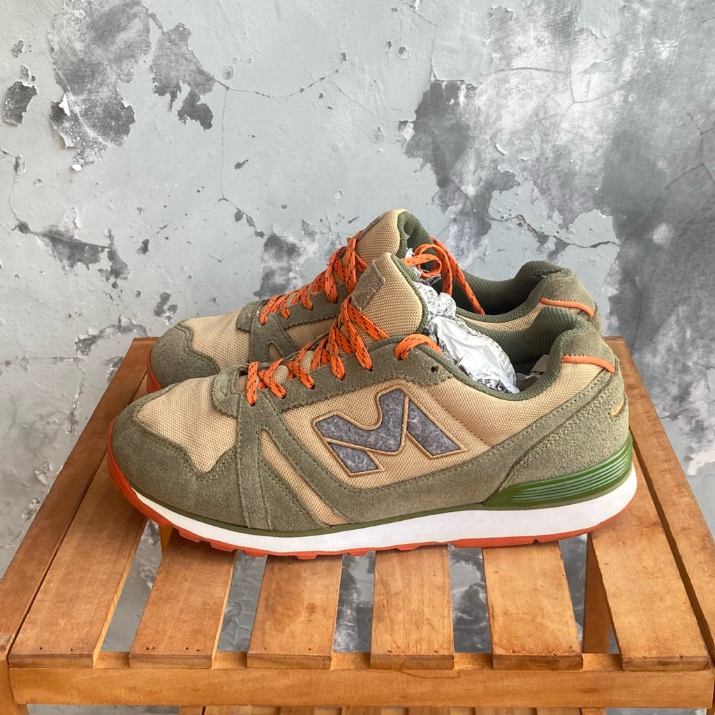 sepatu outdoor hiking casual MLimited 40,5