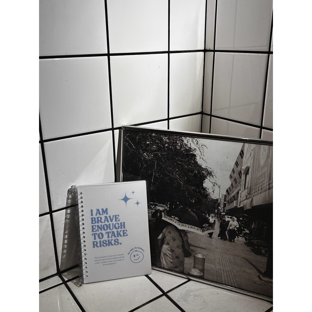 

Binder A5 Estetik Custom - The Bravest Warna Biru | Loose Leaf | Planner Notes Lucu