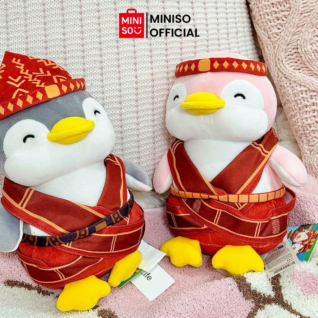 MINISO Boneka City Pen Explores The World Collection 9in. Penguin Plush Toy