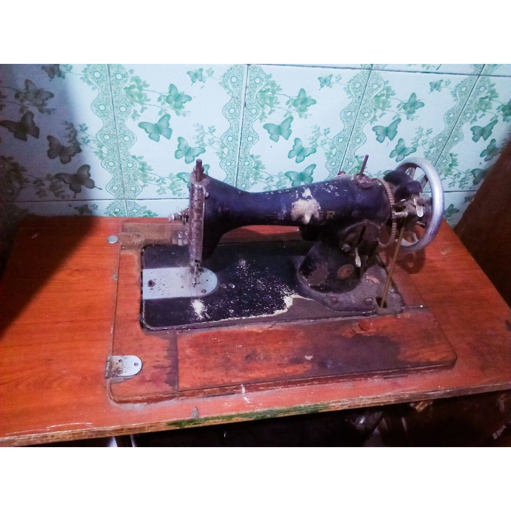 MESIN JAHIT SINGER SECOND SIAP PAKAI BARANG SESUAI FOTO