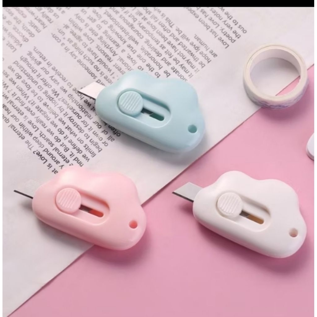 

Cutter Mini Portable Bentuk Oval Mini Cutter Polos Travel Kit Pemotong Kertas bentuk awan