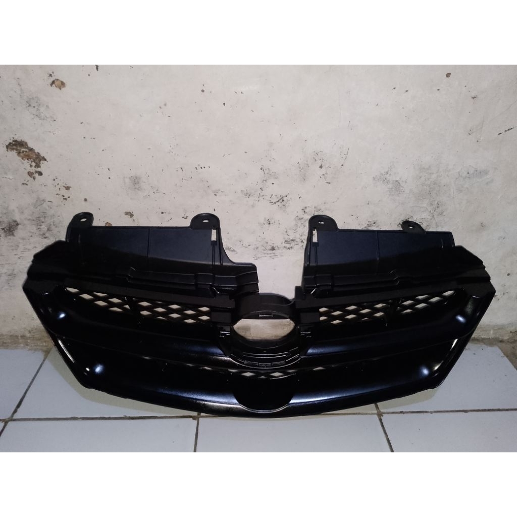 Grill Avanza vvti type G 2008 2009 2010 2011 original