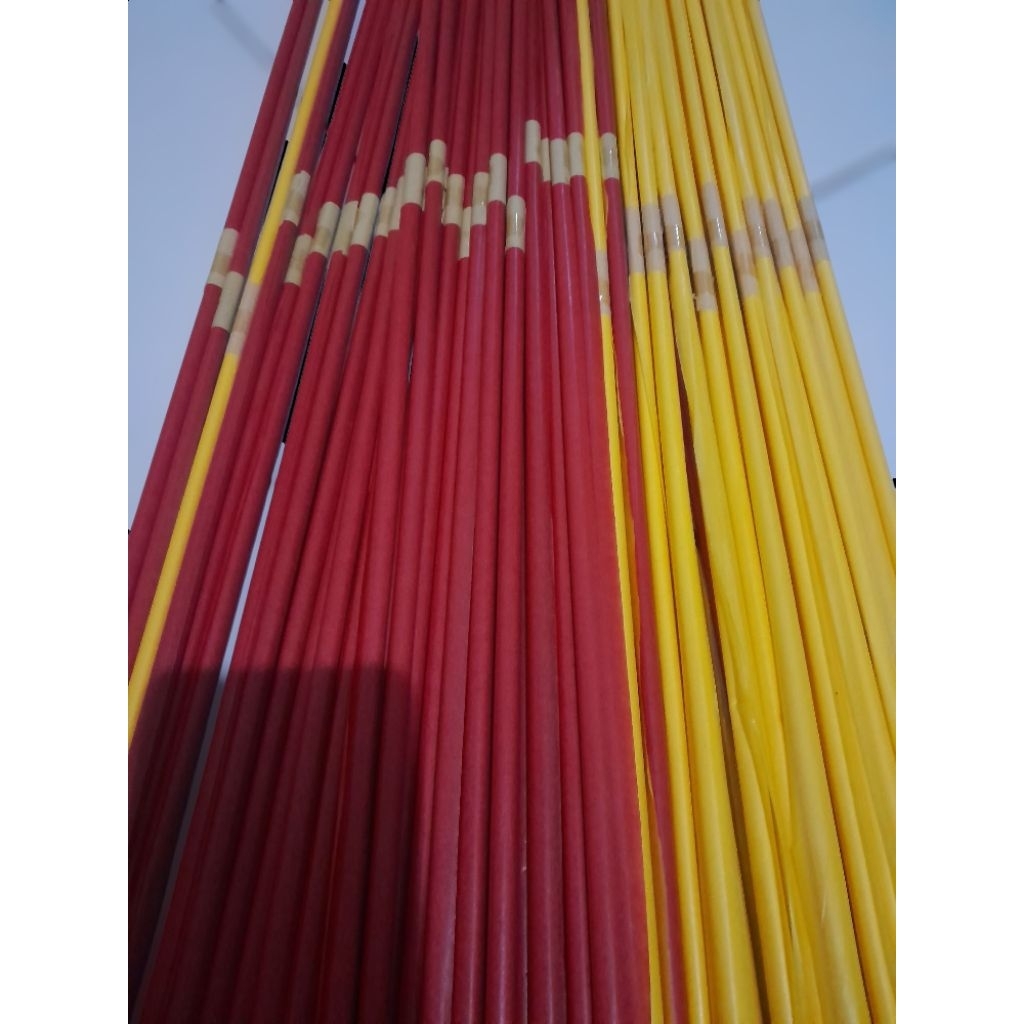 

kertak wajik kertas layangan 10 lembar