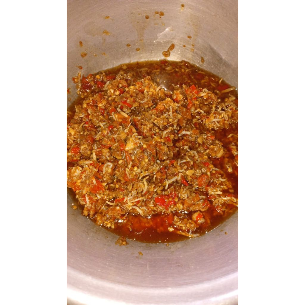 

Sambal Merah Teri by Triana isi bersih 135gr