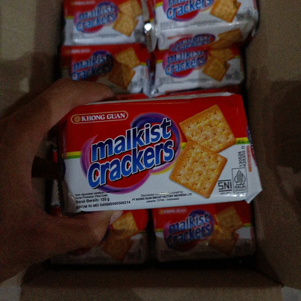 

Khong Guan Malkist 100gr - Crackers / Coklat / Abon