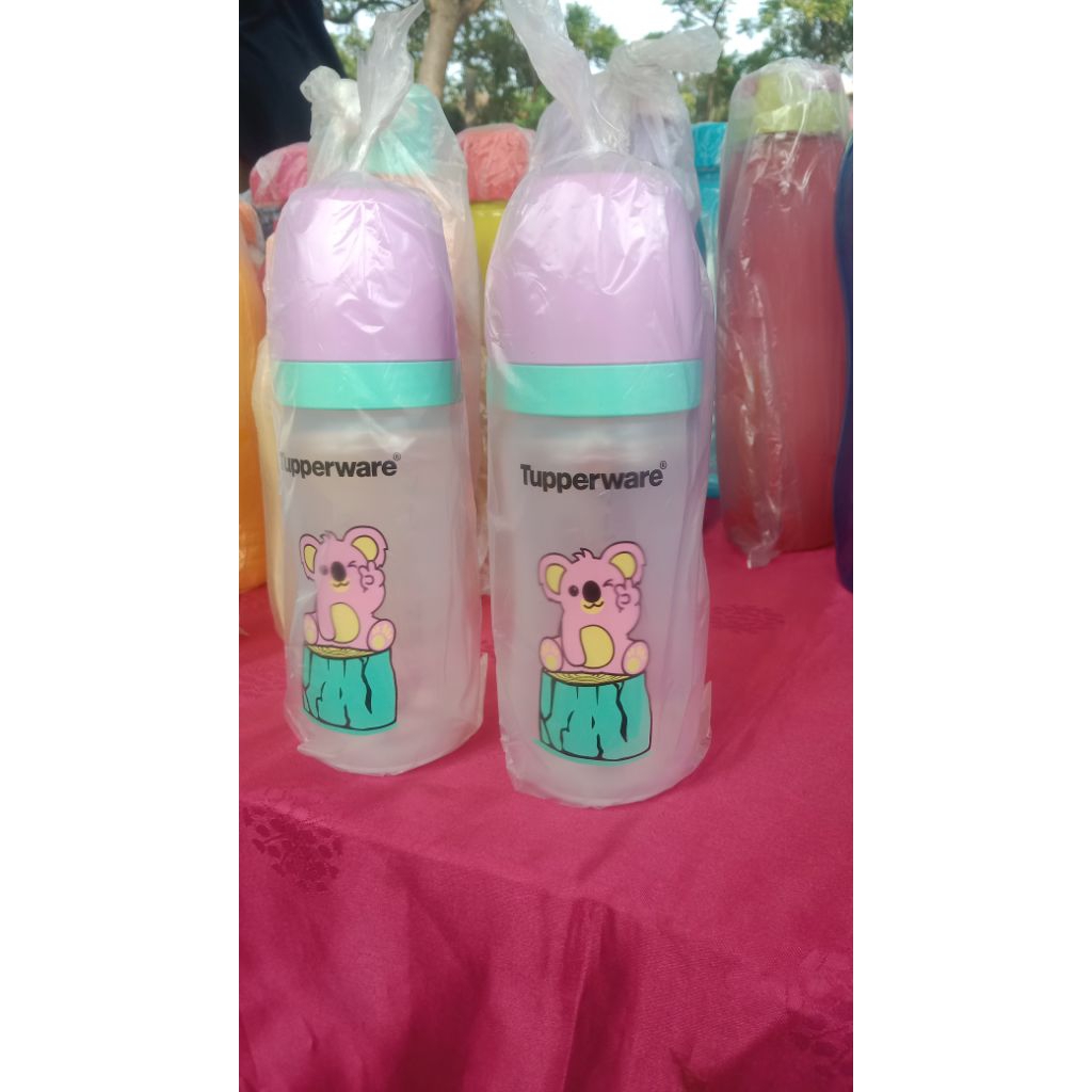 cutie twee Tupperware dot bayi