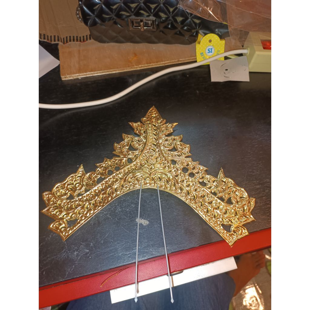 tusuk sanggul / gunungan