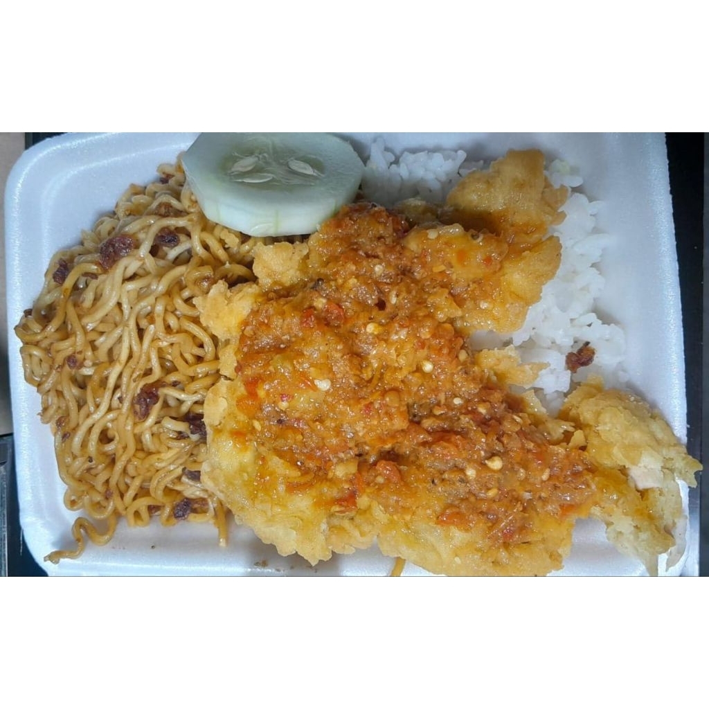 

Nasi Ayam Geprek + Mie Gr