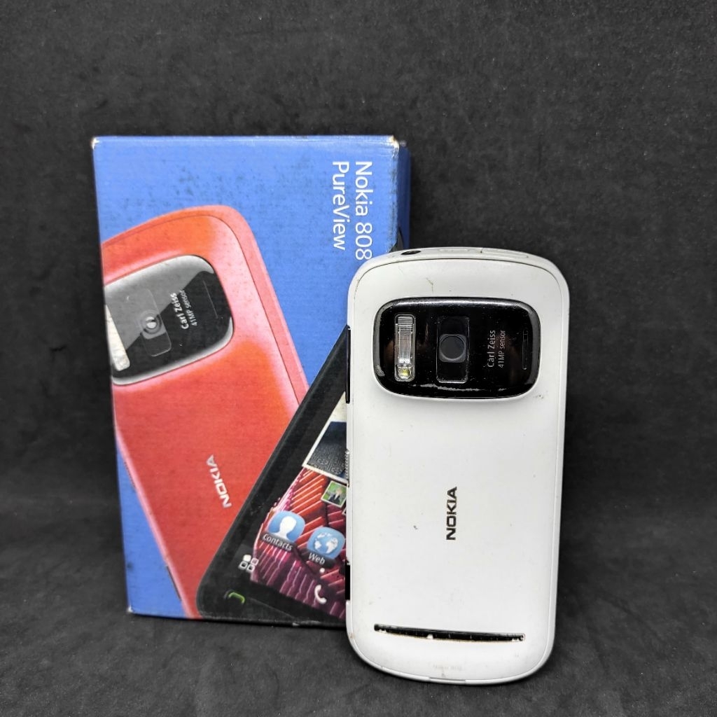 Nokia 808 PureView Eks Garansi Resmi TAM
