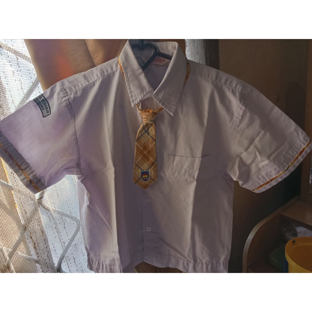 Seragam Kemeja Putih TK Bpk Penabur + Dasi (Preloved)