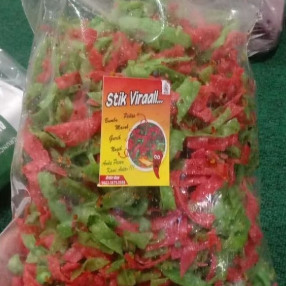 

Stik Pedas Merah Hijau Nikmat & Nagihin 250gr/Stik Viral Oleh-oleh Khas Malang