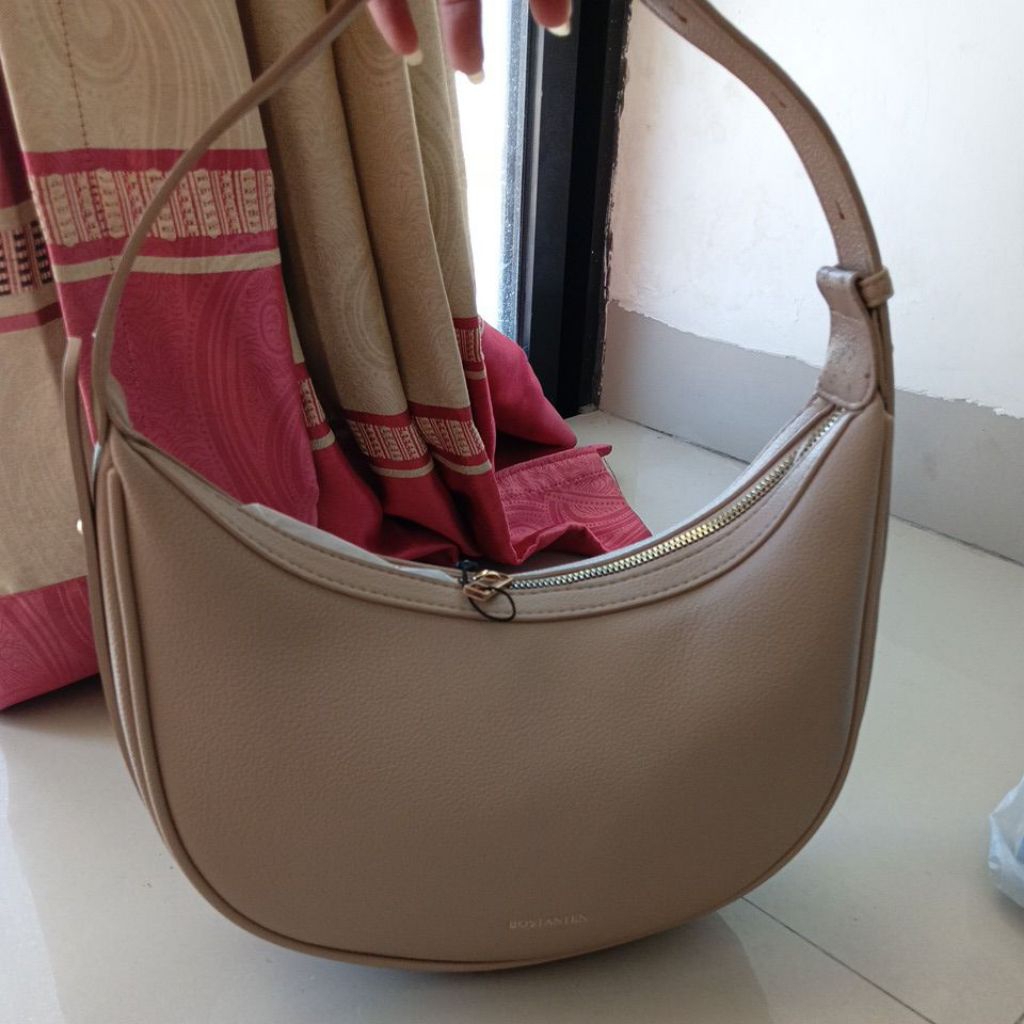(MADELINE BAG) BOSTANTEN Preloved