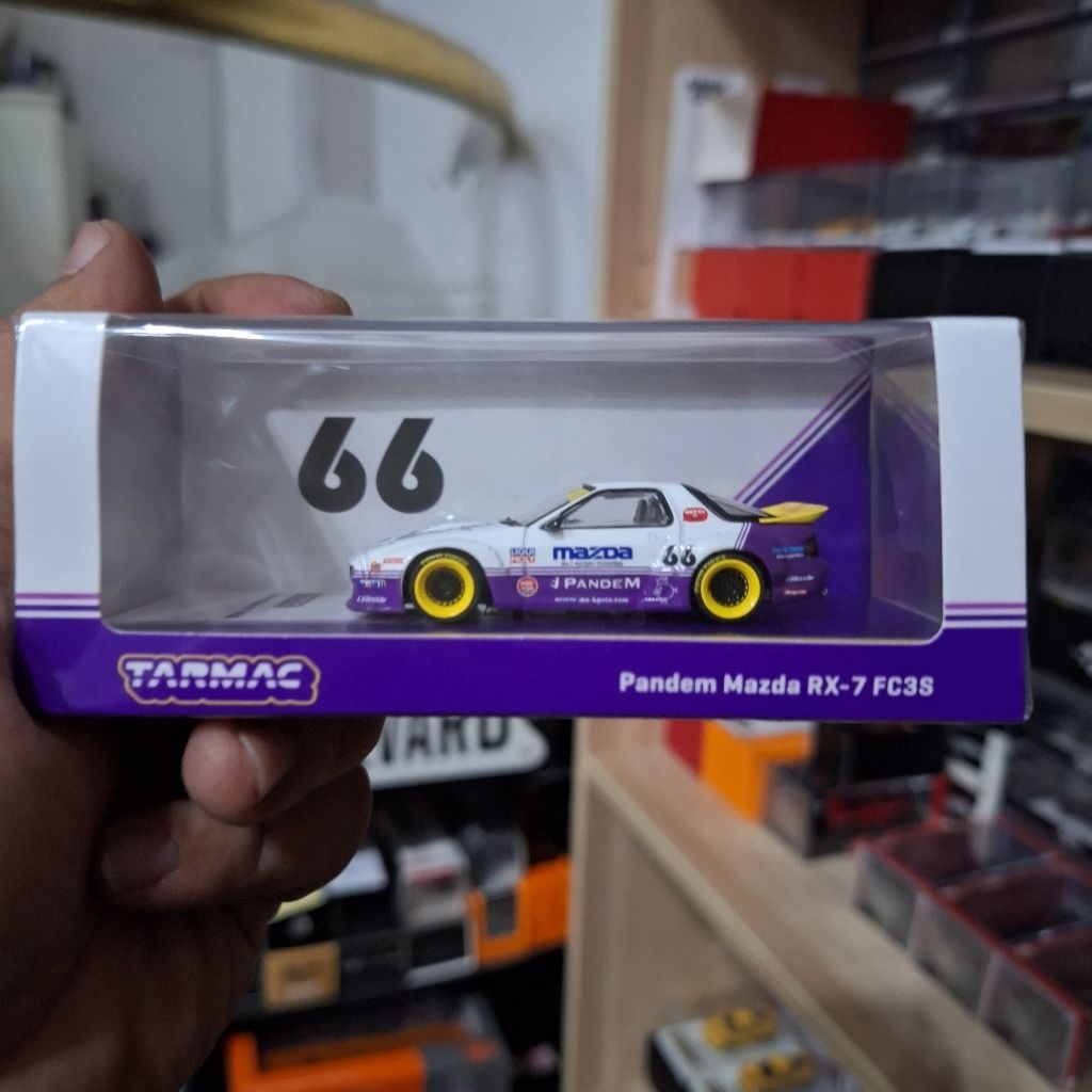 Tarmac Skala 64 Mazda RX7 Pandem FC3S