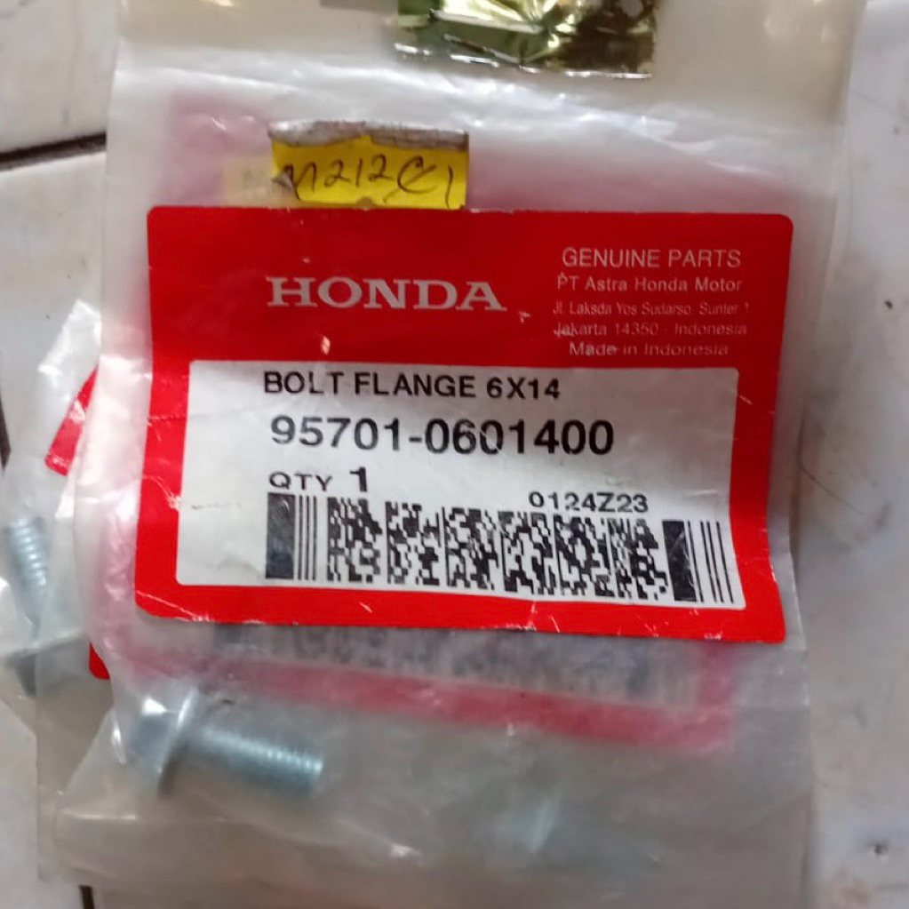 Baut Bolt Flange 6x14 Baut Beat CBR PCX Scoopy Vario Genio (95701-0601400)