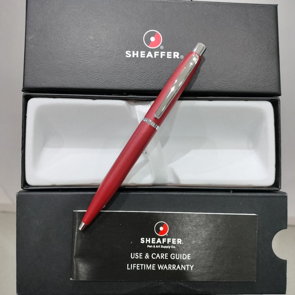 

Sheaffer VFM Matte Red Bolpoin