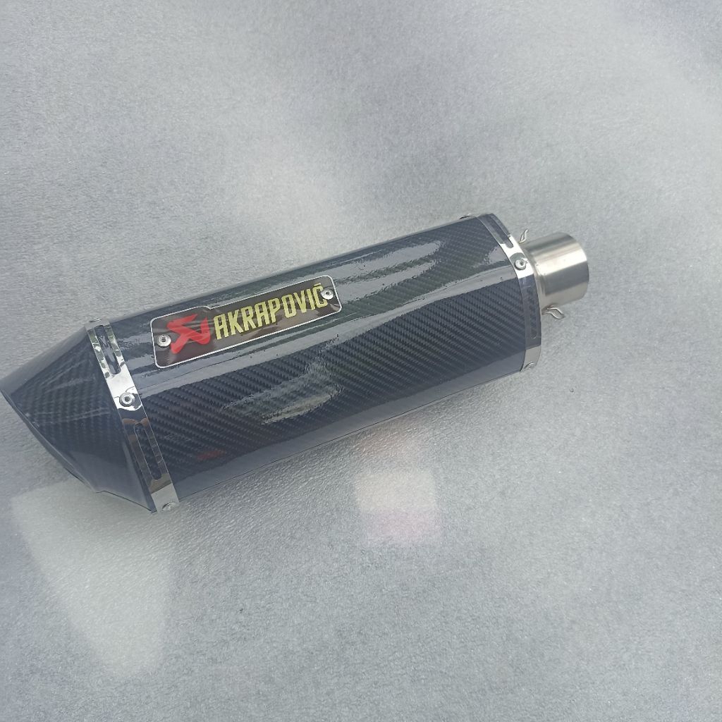 Knalpot Racing Akrapovic Inlet 50mm Sudah Termasuk Klem dan Peer.