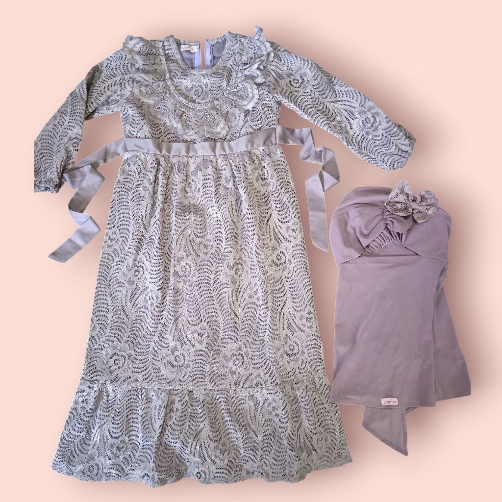 Preloved | by ivaniar |dress brukat  anak usia 4-5 tahun warna mauve set hijab