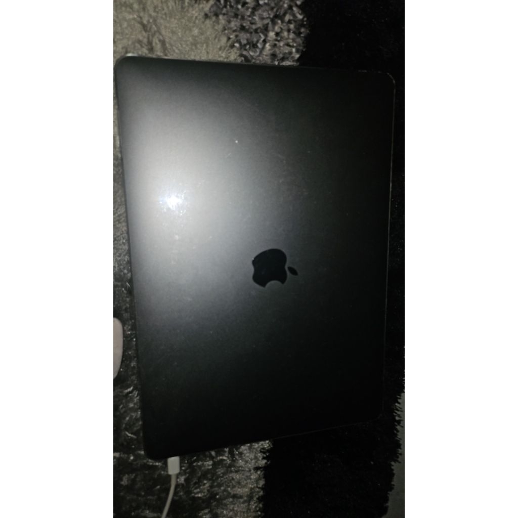 Apple Macbook Air ( M1 2020 )