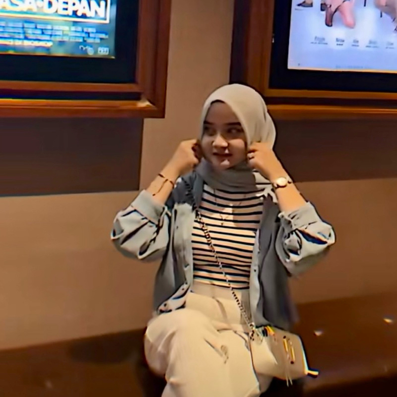 Vest  Rajut Tanktop Motif Garis Atasan Wanita